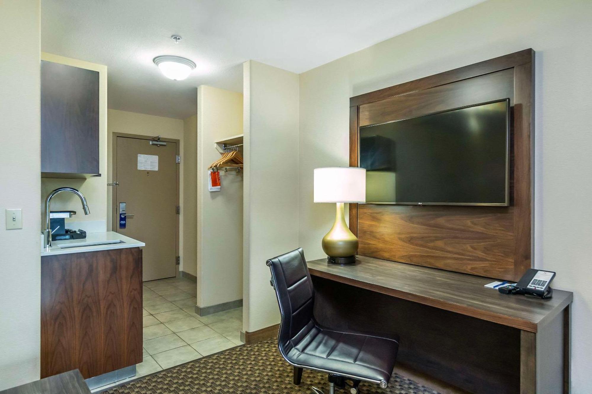 Comfort Inn & Suites Salmon Arm Kültér fotó