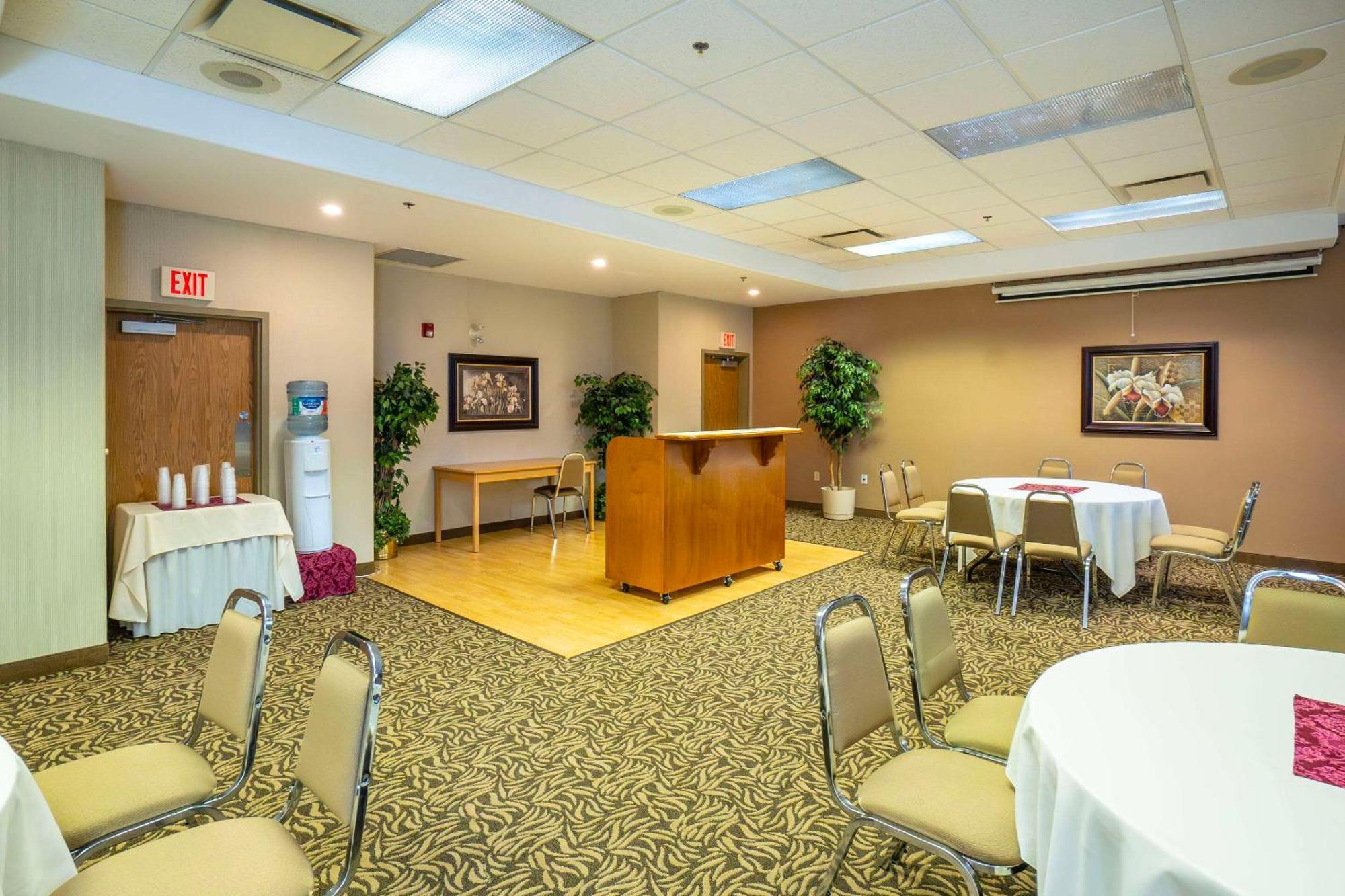 Comfort Inn & Suites Salmon Arm Kültér fotó