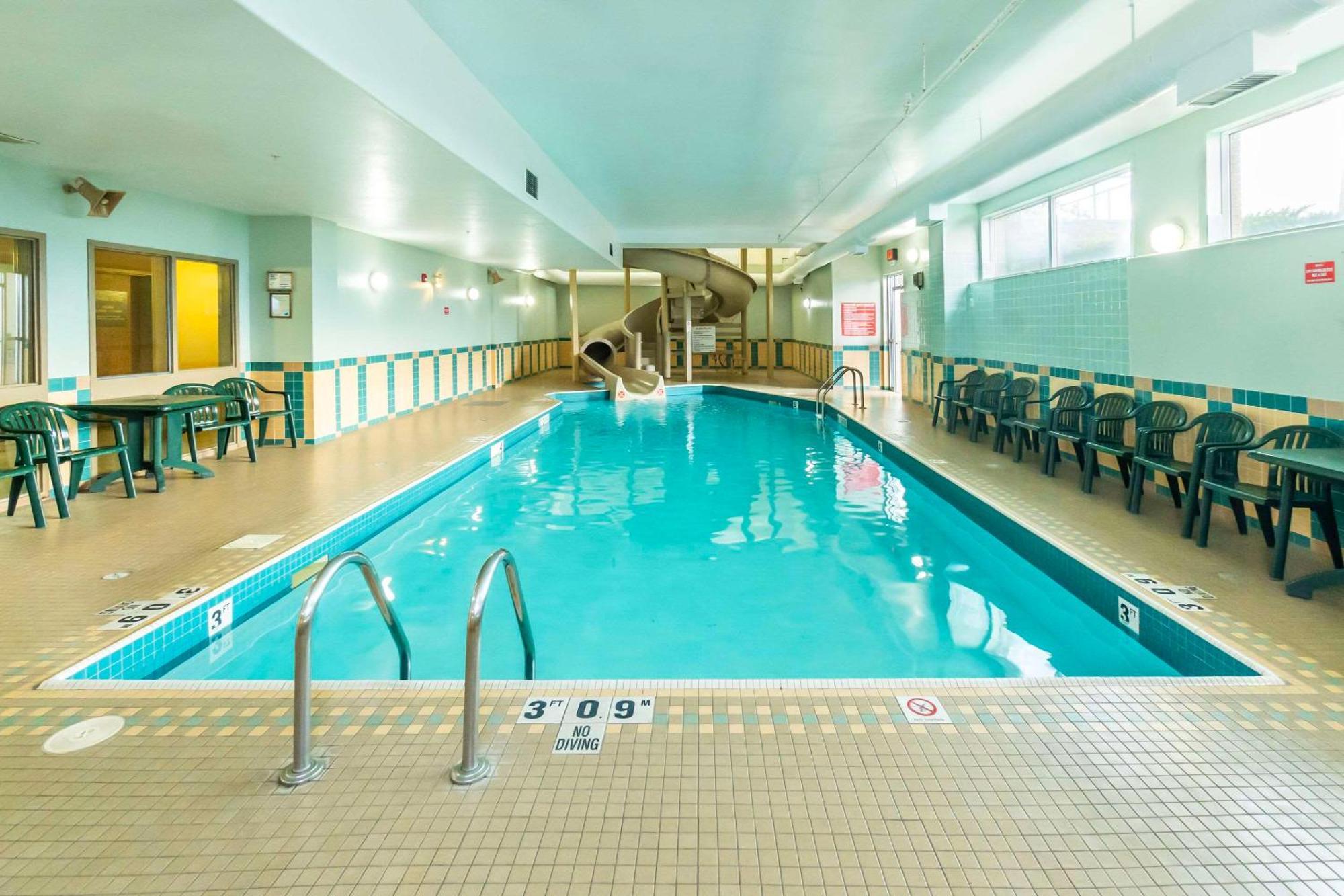 Comfort Inn & Suites Salmon Arm Kültér fotó