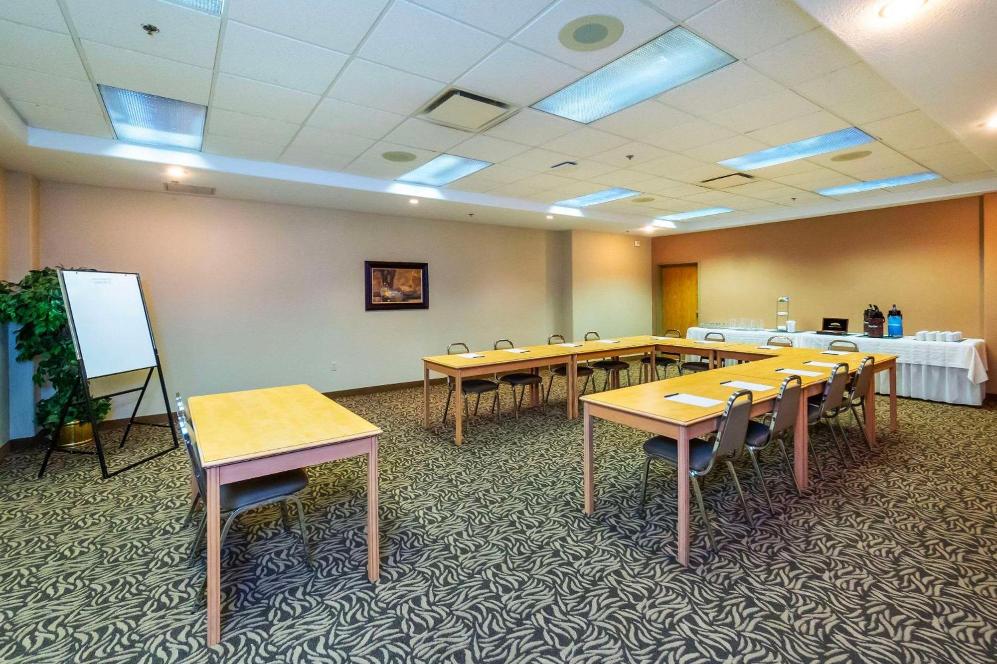 Comfort Inn & Suites Salmon Arm Kültér fotó