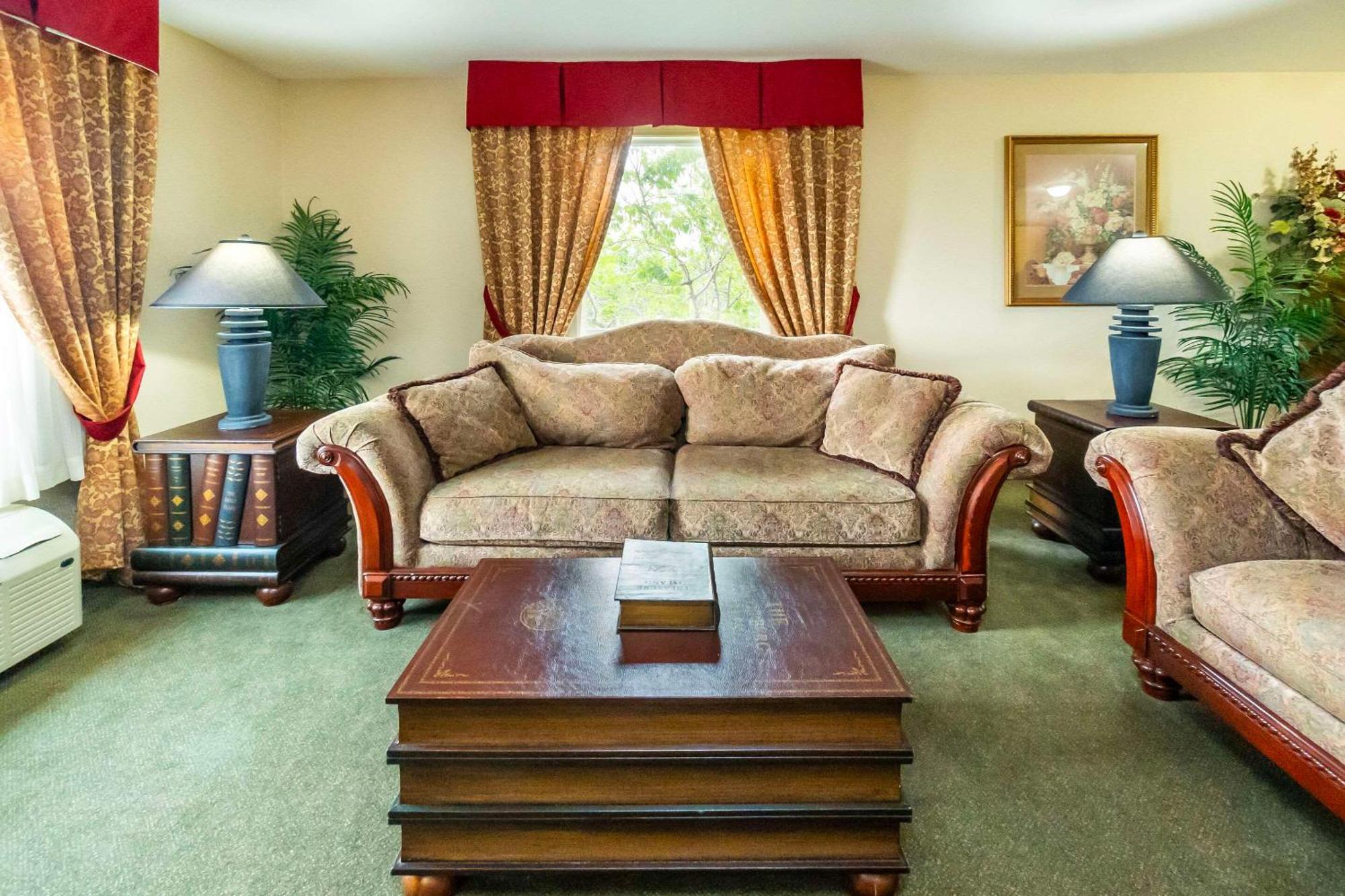 Comfort Inn & Suites Salmon Arm Kültér fotó